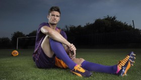 世俱杯直播-英超联赛中国际球员数量及其对赛事水平的提升