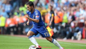 世俱杯直播-法甲最佳中锋表现及中锋技术特点分析